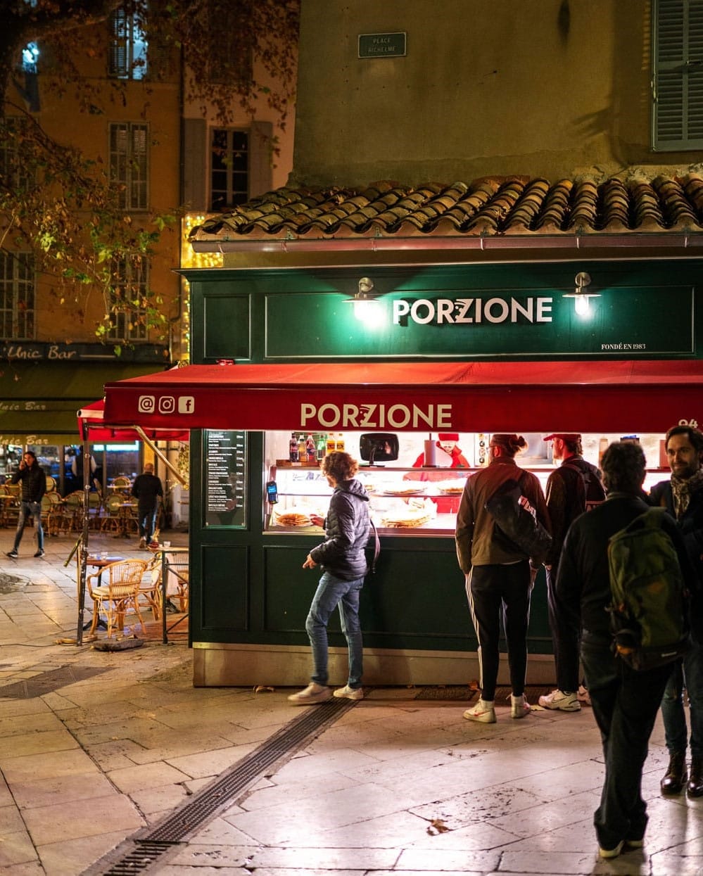 porzione--pizza-aix-pizzeria-franchise-restaurant-ouvert-tard